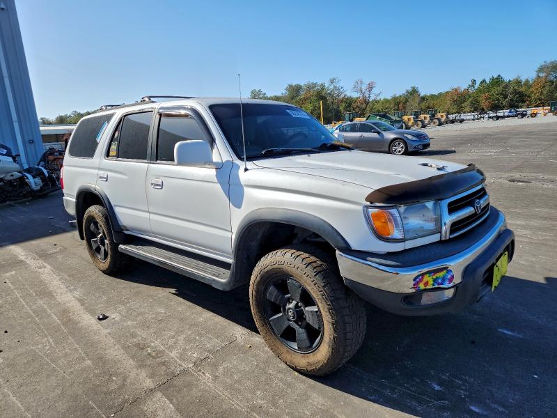 Photo 4 from auction – 1999 TOYOTA 4RUNNER SR with VIN JT3GN86R3X0097942