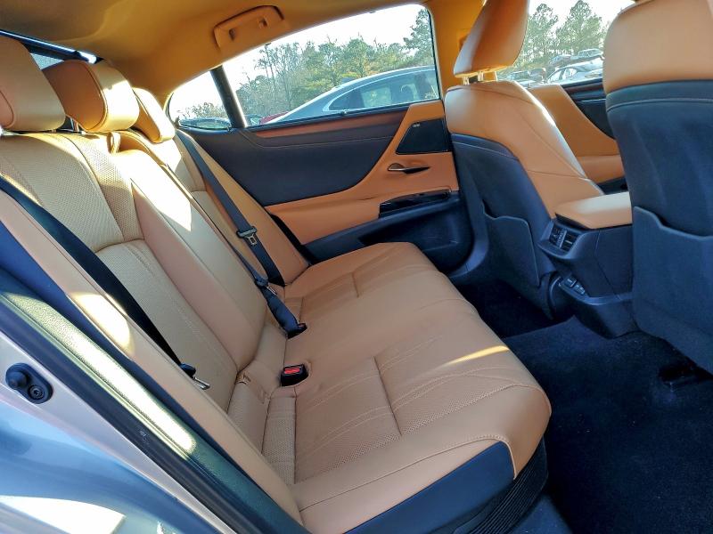 Photo 10 from auction – 2023 LEXUS ES 300H BA with VIN 58AFA1C19PU036441