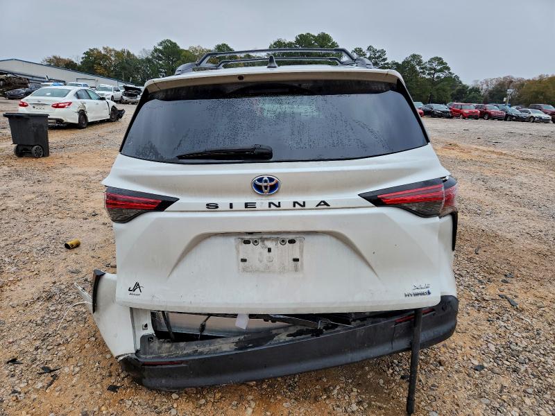 Photo 6 from auction – 2022 TOYOTA SIENNA with VIN 5TDYRKEC8NS130524