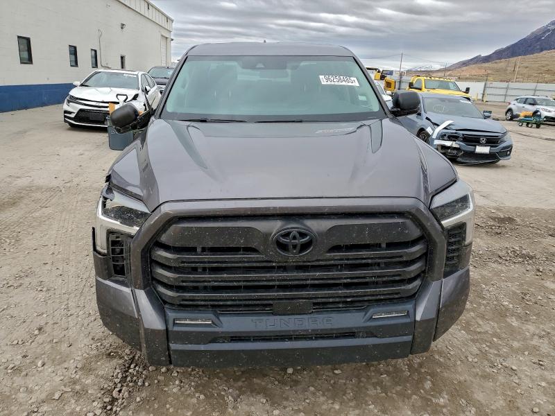 Photo 5 from auction – 2022 TOYOTA TUNDRA with VIN 5TFLA5DB4NX044195