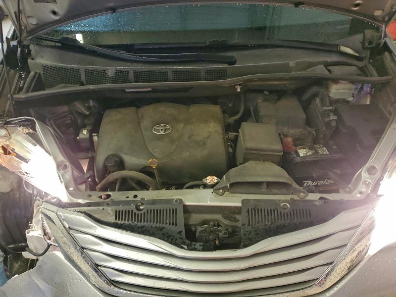Photo 12 from auction – 2017 TOYOTA SIENNA LE with VIN 5TDKZ3DC9HS805587