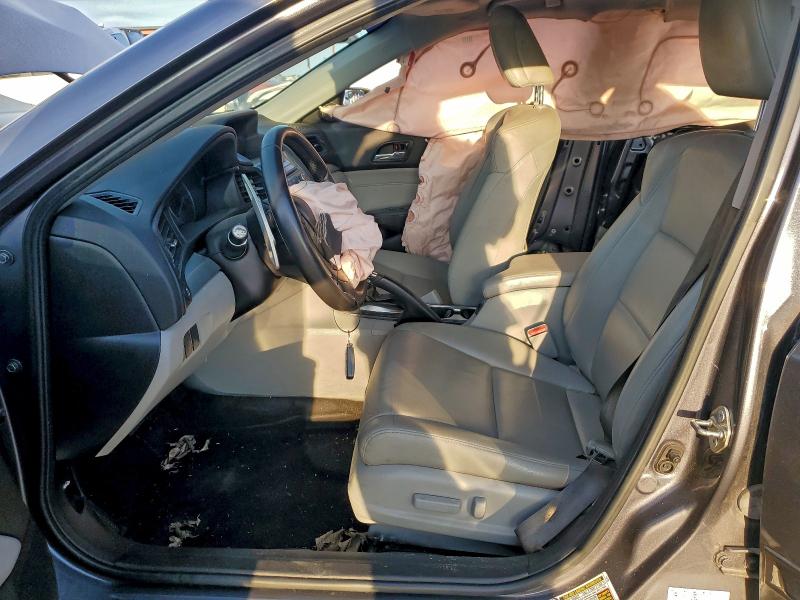 Photo 7 from auction – 2017 ACURA ILX BASE W with VIN 19UDE2F36HA010099