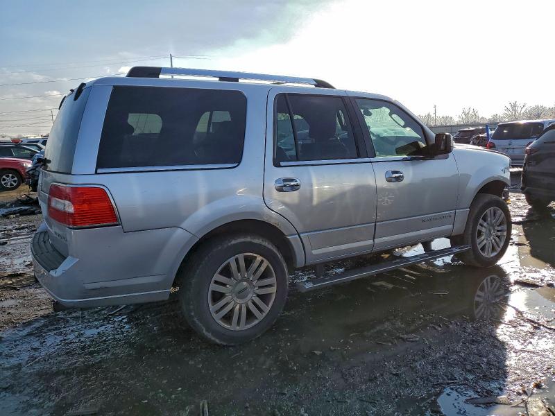 Photo 3 from auction – 2012 LINCOLN NAVIGATOR with VIN 5LMJJ2J56CEL05168