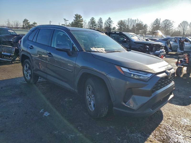 Photo 4 from auction – 2023 TOYOTA RAV4 XLE with VIN 2T3P1RFV1PC328229