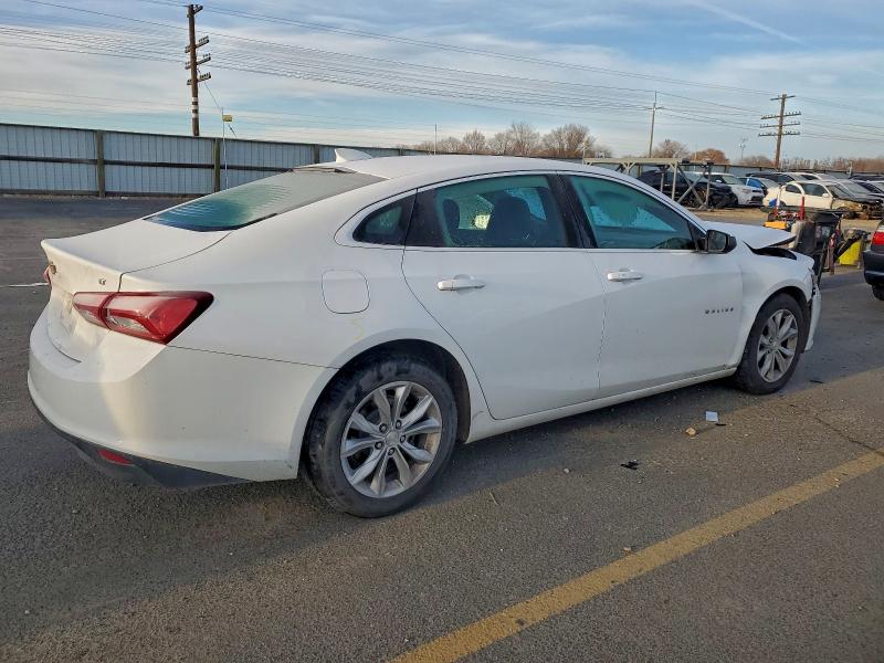 Photo 3 from auction – 2019 CHEVROLET MALIBU LT with VIN 1G1ZD5STXKF115925