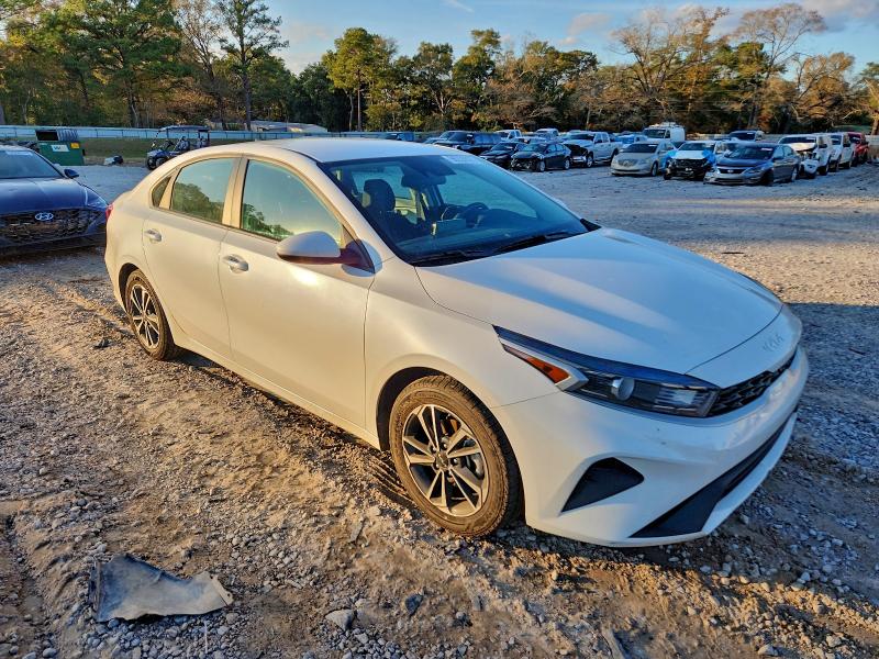 Photo 4 from auction – 2024 KIA FORTE with VIN 3KPF24AD6RE775842