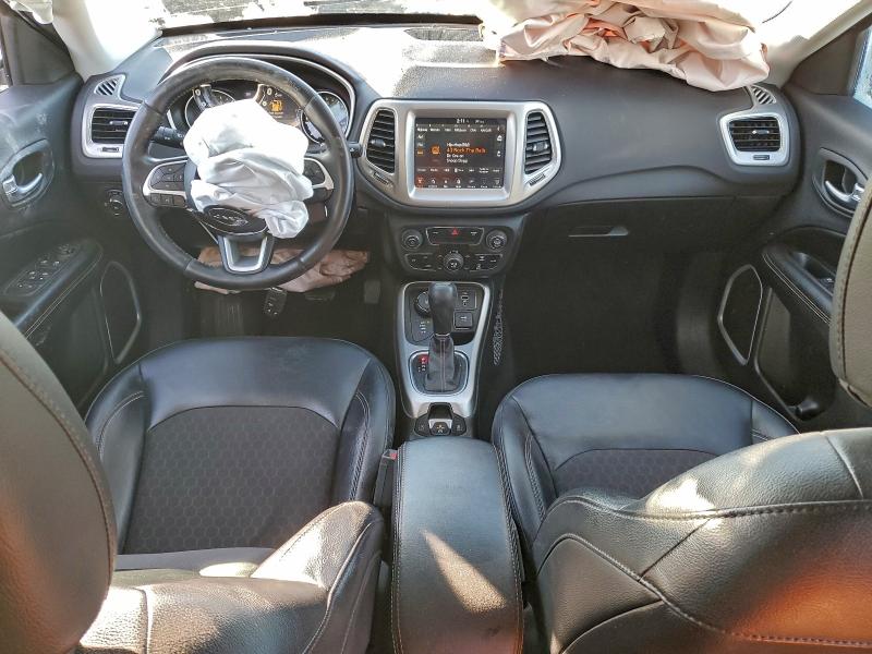 Photo 8 from auction – 2017 JEEP COMPASS LA with VIN 3C4NJDBB6HT639765