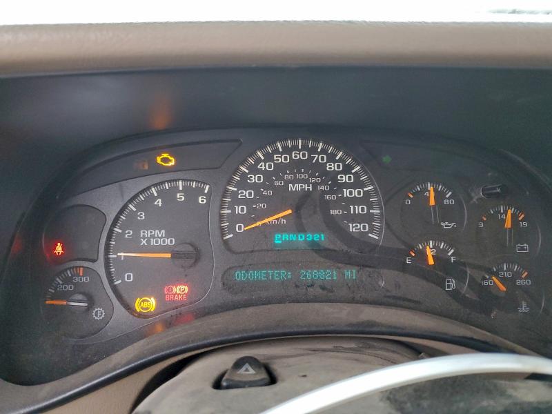 Photo 9 from auction – 2004 CHEVROLET SILVERADO with VIN 1GCHC23UX4F263958