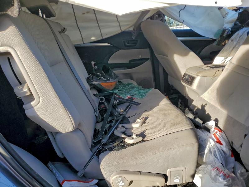 Photo 11 from auction – 2015 TOYOTA HIGHLANDER with VIN 5TDBKRFH0FS086145