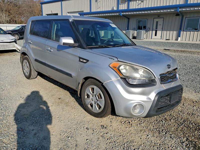 Photo 4 from auction – 2012 KIA SOUL with VIN KNDJT2A52C7394484