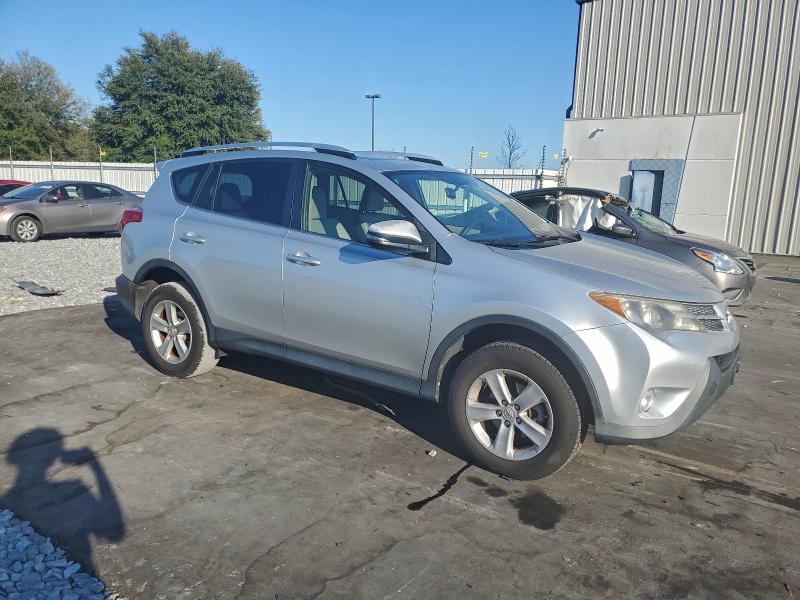 Photo 4 from auction – 2013 TOYOTA RAV4 XLE with VIN JTMWFREV0DD020653