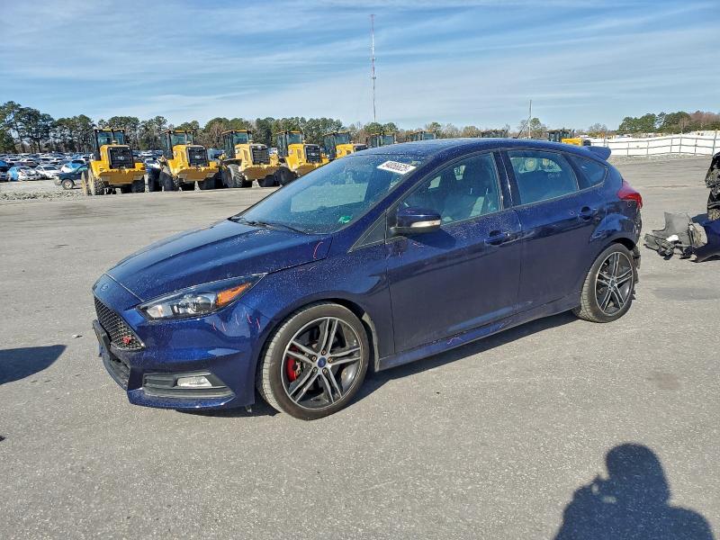 FORD FOCUS ST 2017 with VIN 1FADP3L94HL221528 - Photo from auction