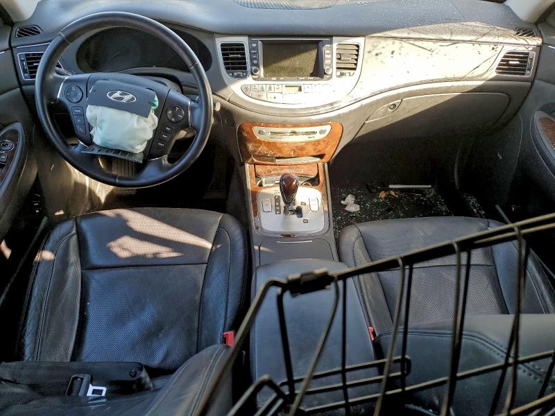 Photo 8 from auction – 2011 HYUNDAI GENESIS 3. with VIN KMHGC4DE8BU122793