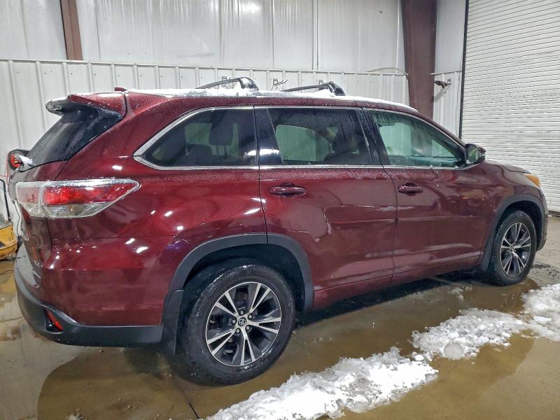 Photo 3 from auction – 2016 TOYOTA HIGHLANDER with VIN 5TDJKRFH2GS226385