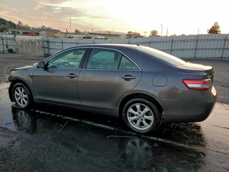 Photo 2 from auction – 2011 TOYOTA CAMRY BASE with VIN 4T4BF3EK8BR109919