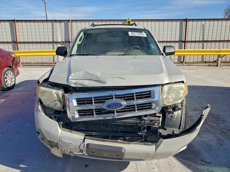 Photo 5 from auction – 2009 FORD ESCAPE XLT with VIN 1FMCU03GX9KC03680