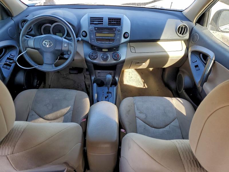Photo 8 from auction – 2011 TOYOTA RAV4 with VIN 2T3ZF4DV4BW090478