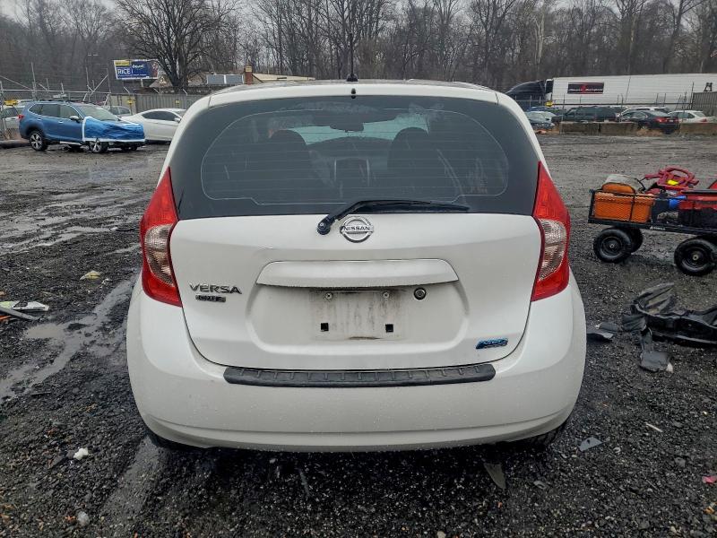 Photo 6 from auction – 2015 NISSAN VERSA NOTE with VIN 3N1CE2CP8FL356892