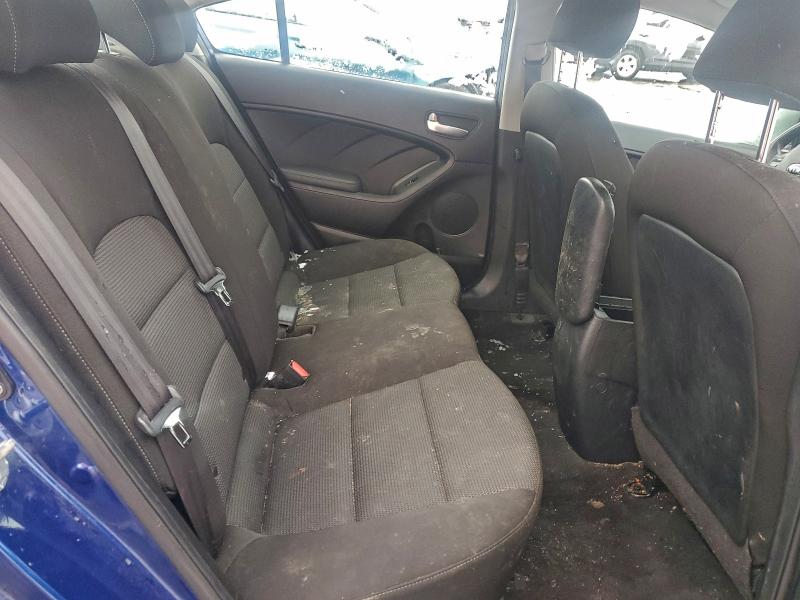 Zdjęcie 10 z aukcji – 2018 KIA FORTE LX z VIN 3KPFK4A77JE169786