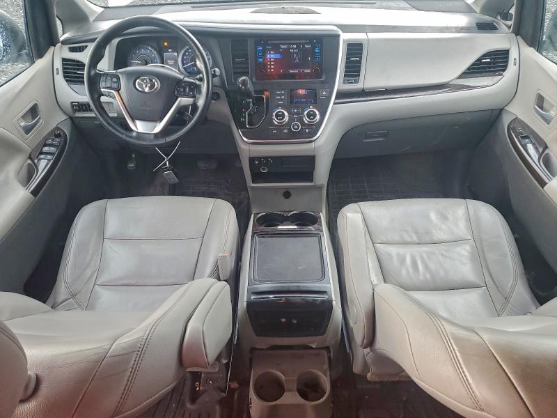 Photo 8 from auction – 2015 TOYOTA SIENNA XLE with VIN 5TDDK3DC0FS097014