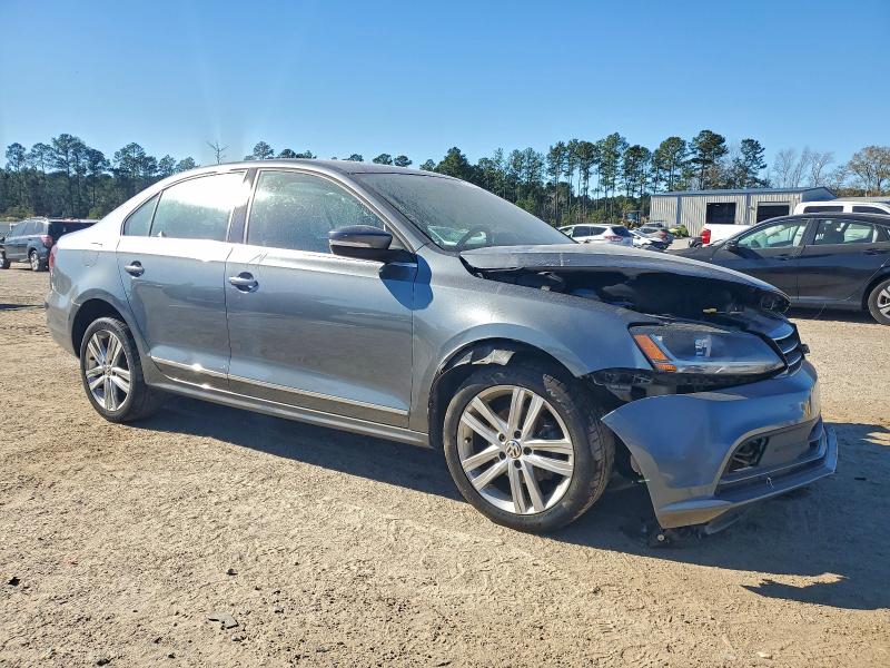 Photo 4 from auction – 2017 VOLKSWAGEN JETTA SEL with VIN 3VWL17AJ9HM385106
