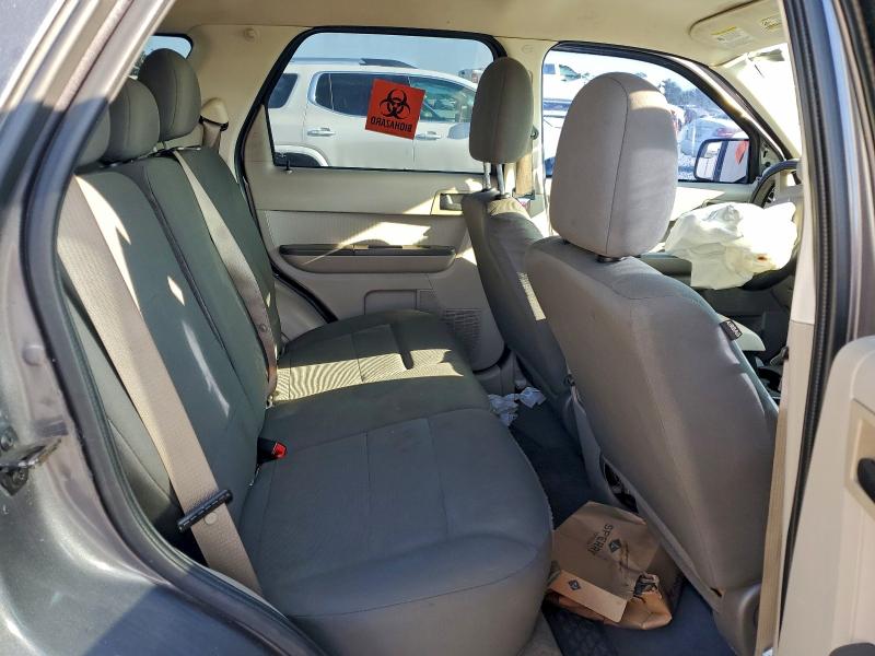 Photo 11 from auction – 2011 FORD ESCAPE XLS with VIN 1FMCU0C7XBKA40647