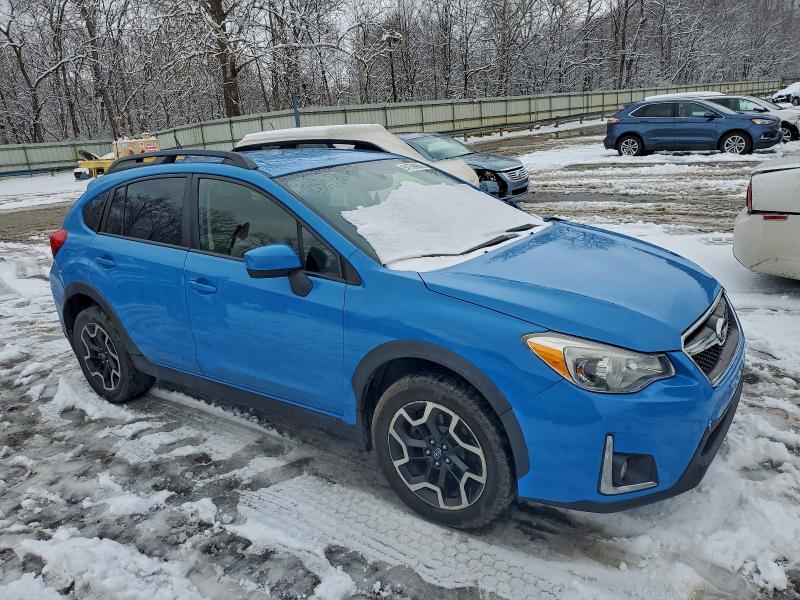 Photo 4 from auction – 2017 SUBARU CROSSTREK with VIN JF2GPABC1HH252894