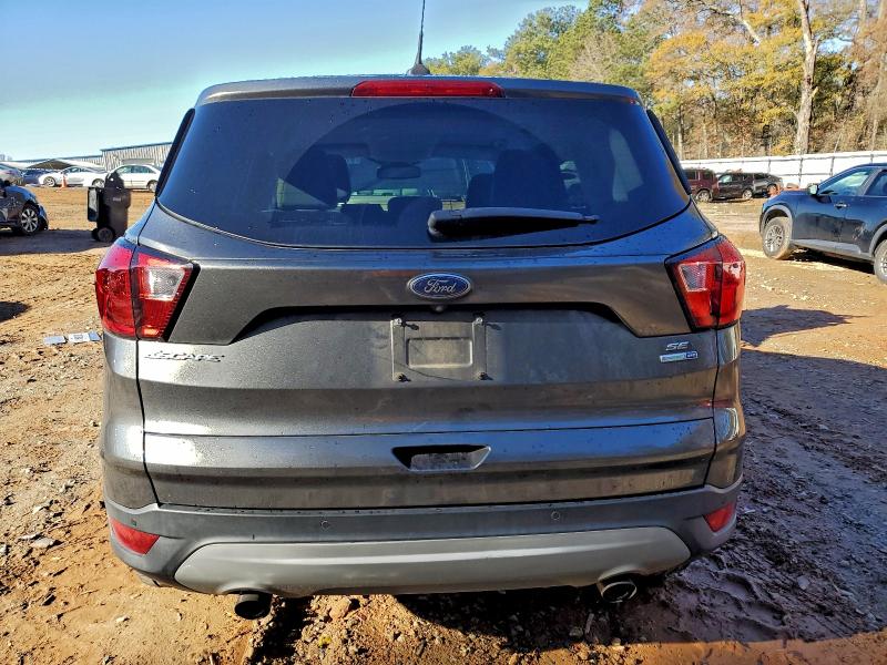 Photo 6 from auction – 2019 FORD ESCAPE SE with VIN 1FMCU9GD2KUB38273