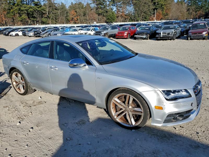 Photo 4 from auction – 2014 AUDI S7 PREMIUM with VIN WAUW2AFC8EN095202