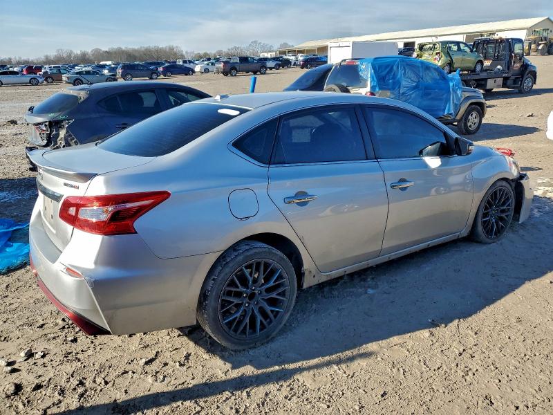Photo 3 from auction – 2017 NISSAN SENTRA SR with VIN 3N1CB7AP8HY326886