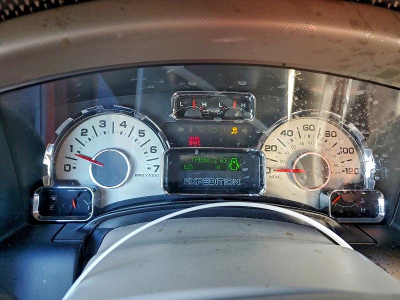 Zdjęcie 9 z aukcji – 2010 FORD EXPEDITION z VIN 1FMJK1F59AEB72969