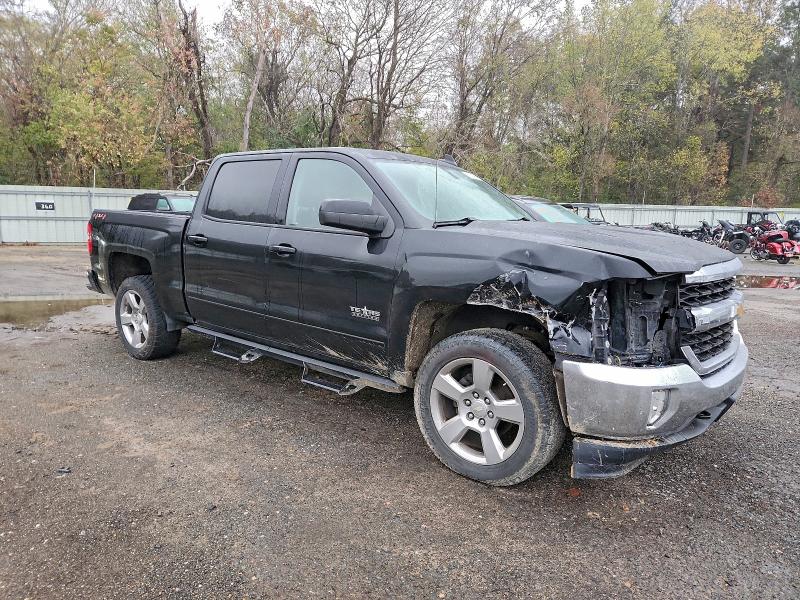 Photo 4 from auction – 2018 CHEVROLET SILVERADO with VIN 3GCUKREC0JG350552