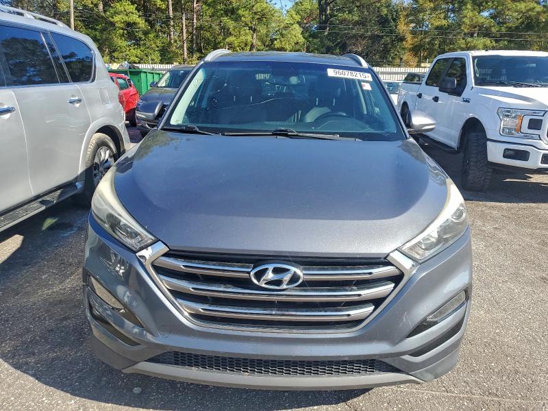 Photo 5 from auction – 2016 HYUNDAI TUCSON LIM with VIN KM8J33A21GU210327