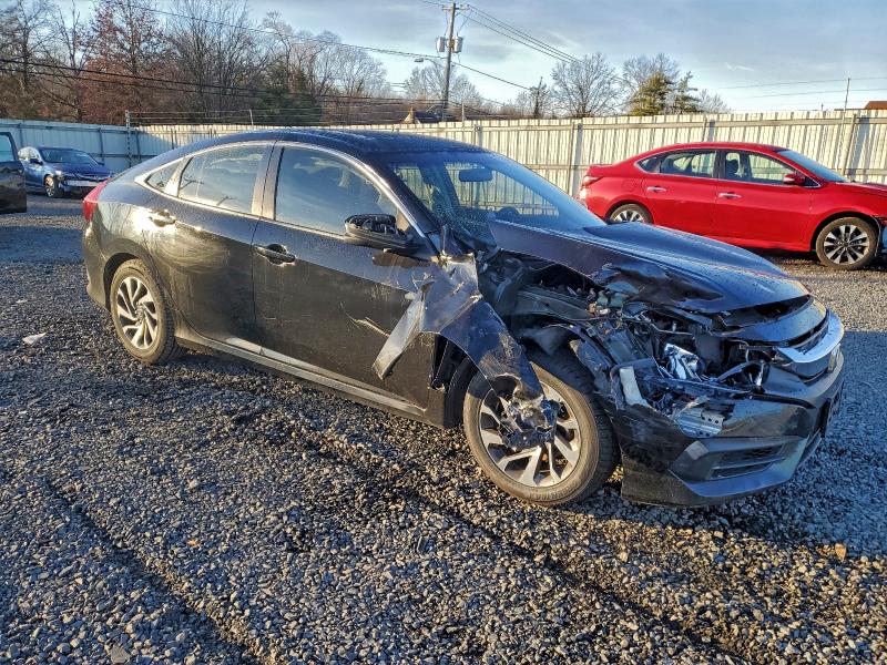 Photo 4 from auction – 2017 HONDA CIVIC EX with VIN 19XFC2F73HE231690