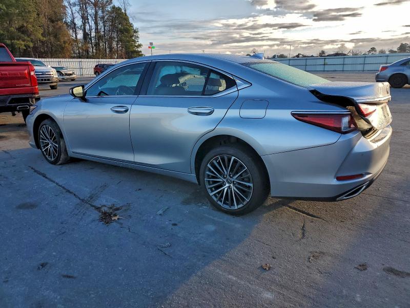 Photo 2 from auction – 2022 LEXUS ES 350 BAS with VIN 58ADZ1B18NU137422