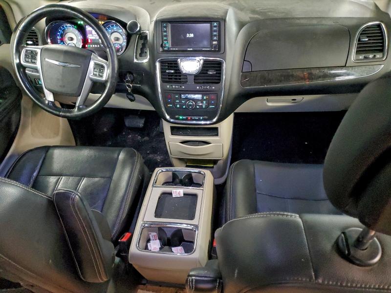 Photo 8 from auction – 2011 CHRYSLER TOWN & COU with VIN 2A4RR8DG7BR612847