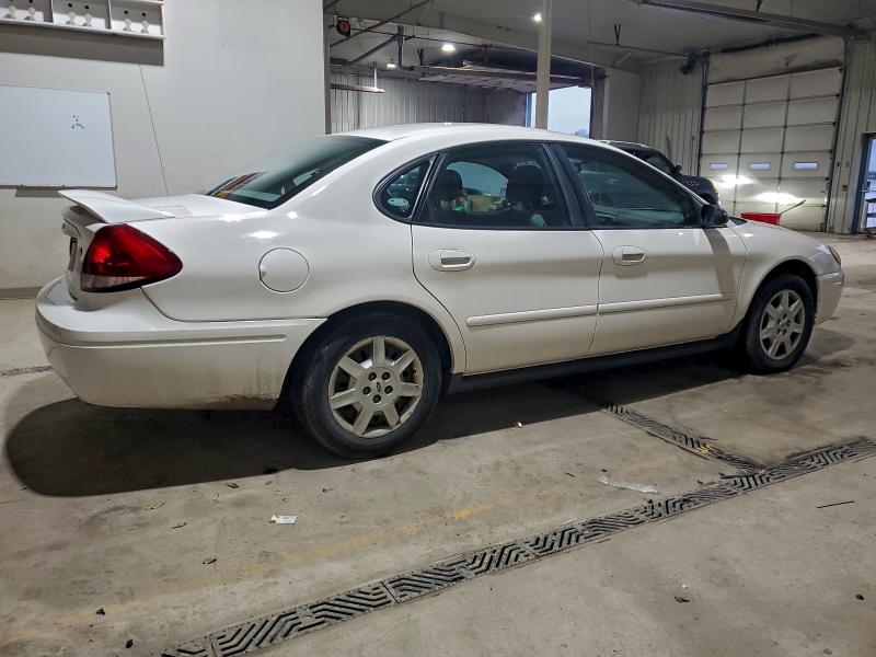 Photo 3 from auction – 2004 FORD TAURUS SE with VIN 1FAFP53244G162698
