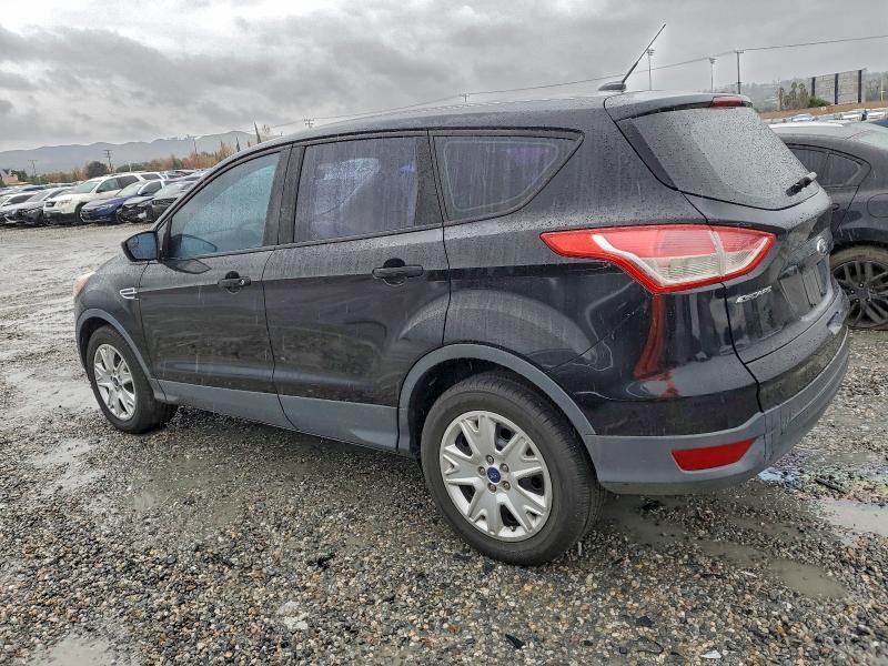 Photo 2 from auction – 2016 FORD ESCAPE S with VIN 1FMCU0F72GUA12073