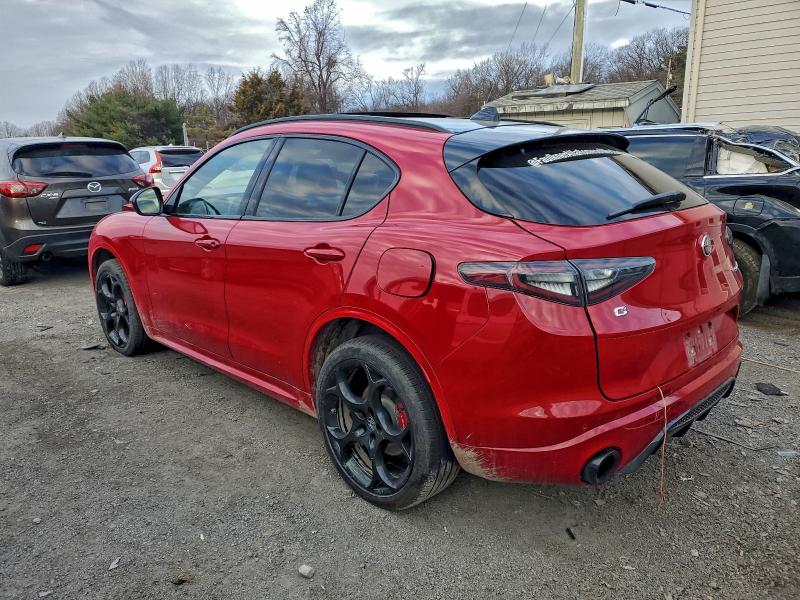 Снимка 2 от търг – 2025 ALFA ROMEO STELVIO TR с VIN ZASPAKBN2S7D96014