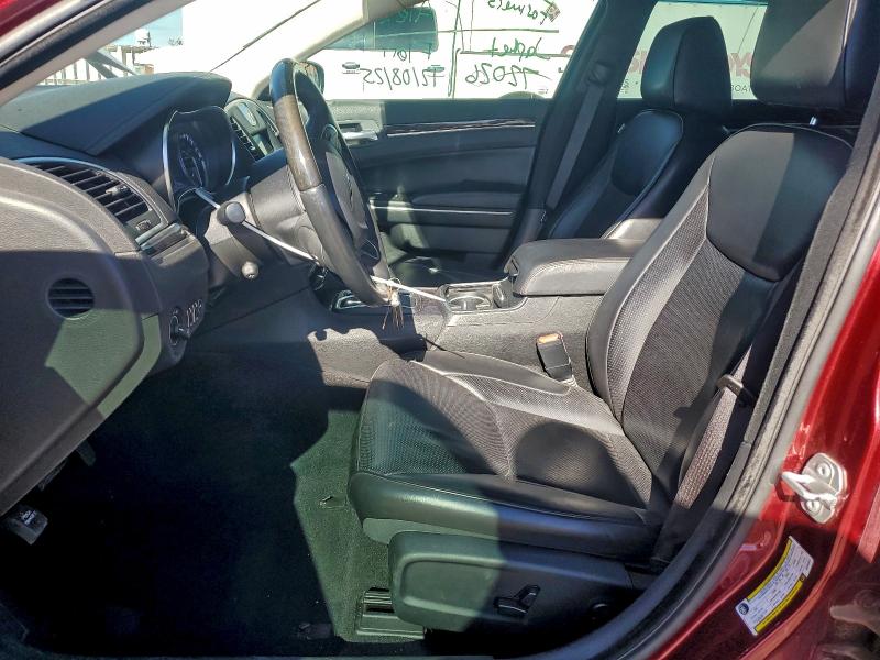 Photo 7 from auction – 2019 CHRYSLER 300 LIMITE with VIN 2C3CCAEG1KH603557