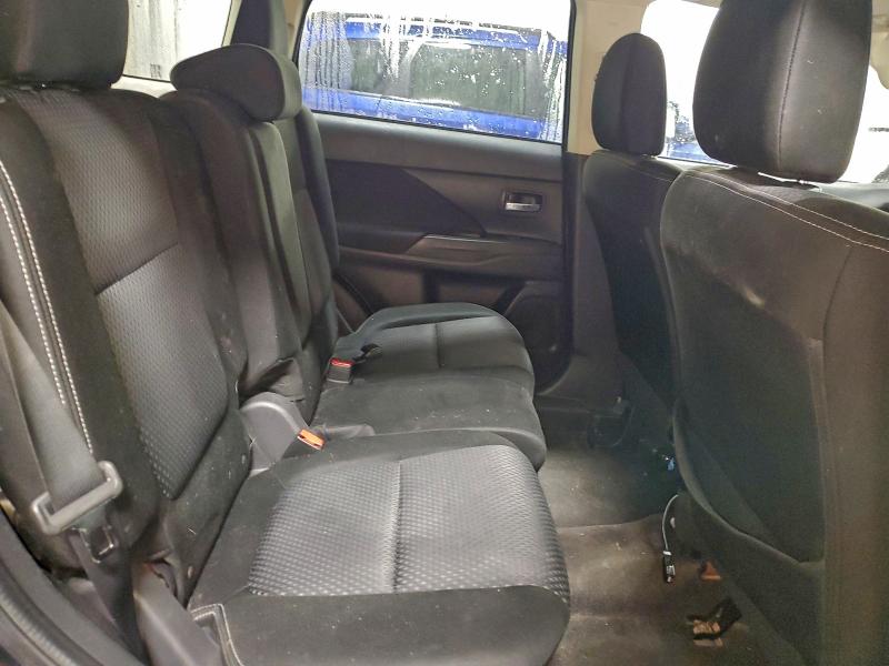 Photo 10 from auction – 2016 MITSUBISHI OUTLANDER with VIN JA4AZ3A30GZ019720