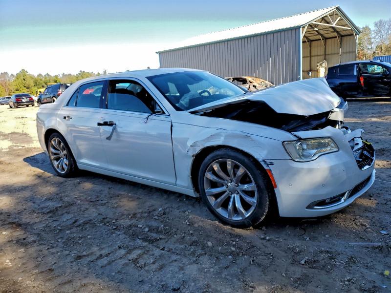 Photo 4 from auction – 2018 CHRYSLER 300 LIMITE with VIN 2C3CCAEGXJH191668