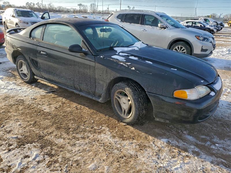 Photo 4 from auction – 1998 FORD MUSTANG with VIN 1FAFP4042WF186359