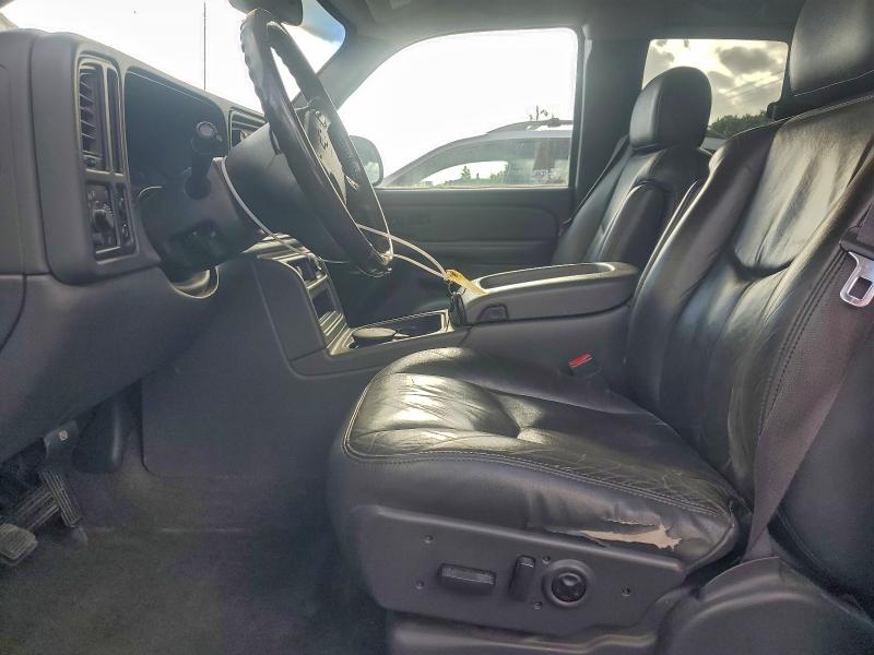 Photo 7 from auction – 2004 CHEVROLET SILVERADO with VIN 2GCEC19T641254340