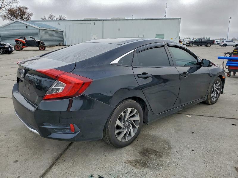 Photo 3 from auction – 2016 HONDA CIVIC EX with VIN 19XFC2F78GE239170