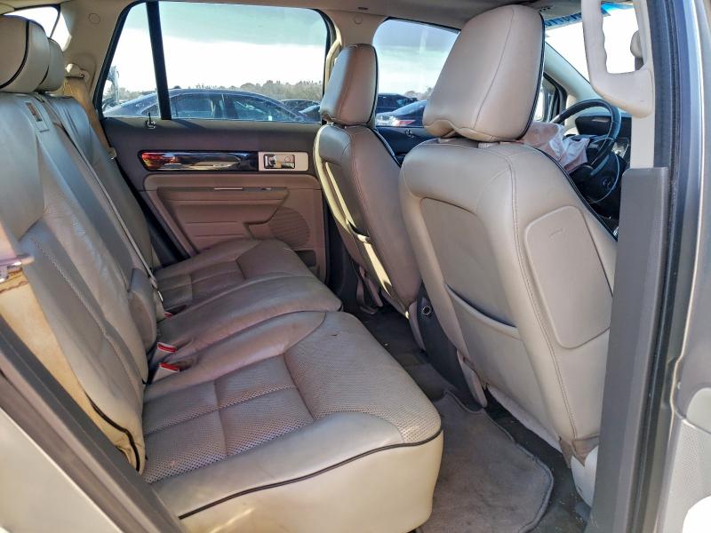 Photo 11 from auction – 2008 LINCOLN MKX with VIN 2LMDU68C38BJ05682