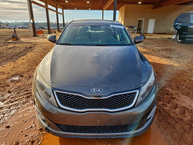 Photo 5 from auction – 2015 KIA OPTIMA LX with VIN 5XXGM4A70FG376632