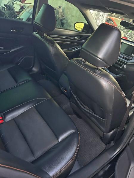 Photo 6 from auction – 2019 NISSAN ALTIMA SR with VIN 1N4BL4CV0KC207042