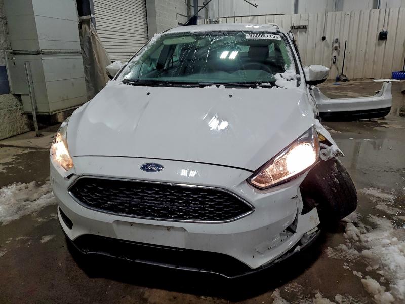 Photo 5 from auction – 2017 FORD FOCUS SE with VIN 1FADP3F24HL277242