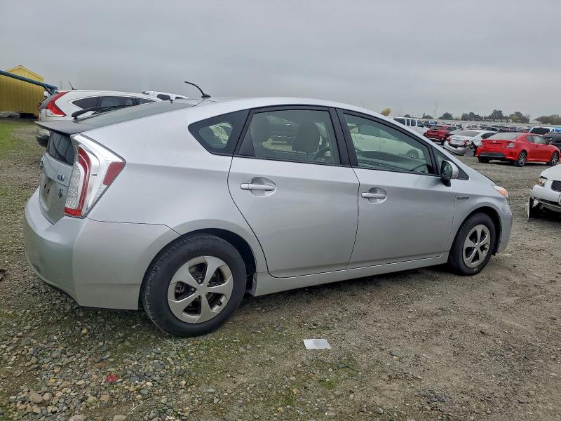 Photo 3 from auction – 2015 TOYOTA PRIUS with VIN JTDKN3DU0F1972581